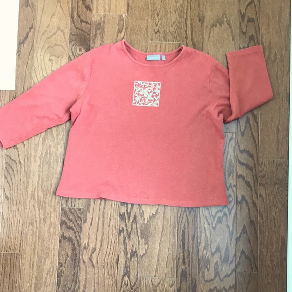 3/4 sleeve top with felt and sequins - Picture 3 of 8